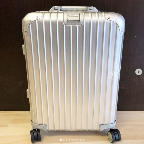 rimowa topas 22